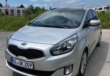 Kia Carens 149.000 km 8.300 &euro; Bielefeld 33609