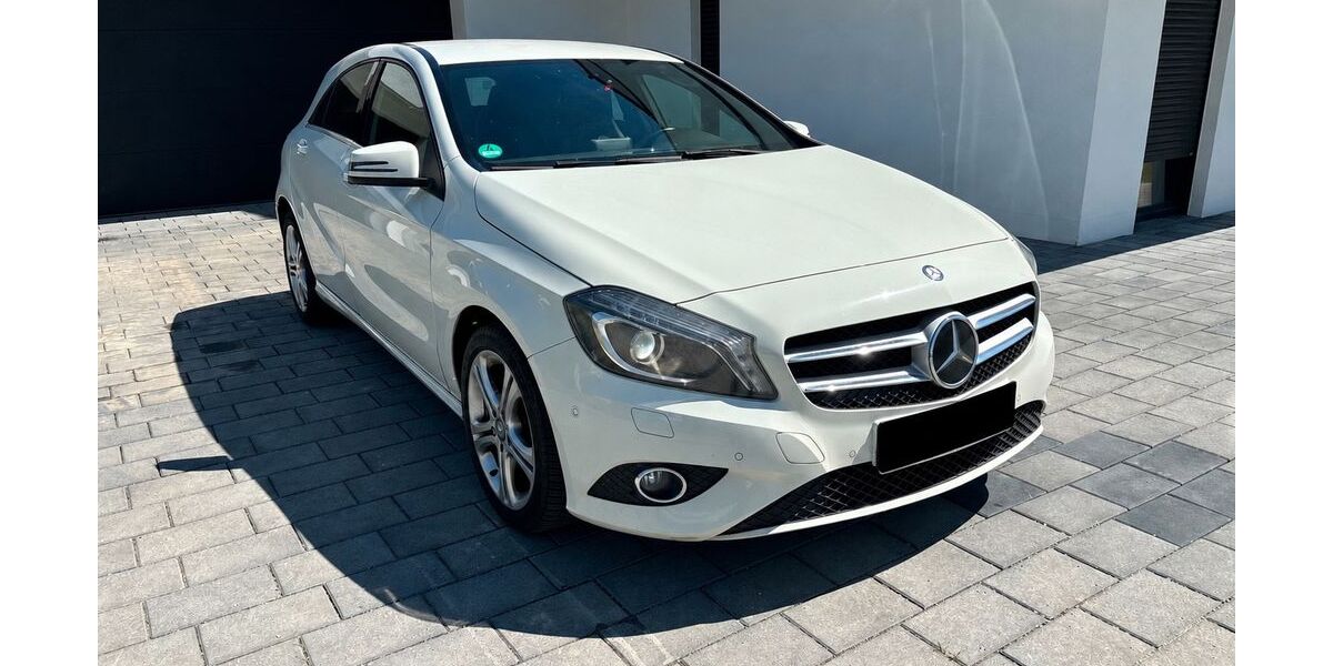 Mercedes-Benz A 180 159.975 km 10.750 &euro; Herford 32051
