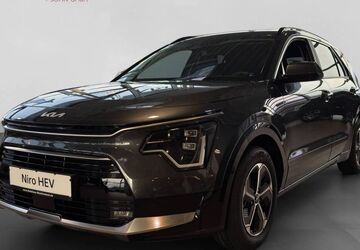 Kia Niro 2.869 km 31.890 &euro; Detmold 32758