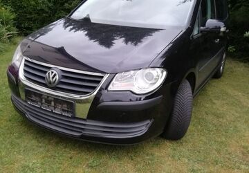 VW Touran 243.000 km 3.750 &euro; Bielefeld 33729