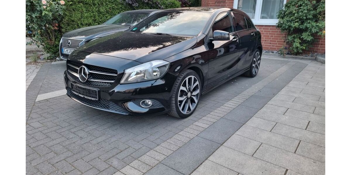 Mercedes-Benz A 180 94.850 km 12.500 &euro; Borgholzhausen 33829