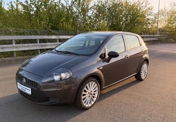 Fiat Grande Punto 122.000 km 2.590 &euro; Herford 32052