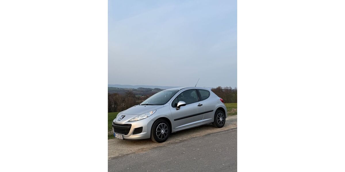 Peugeot 207 159.000 km 1.490 &euro; Herford 32049