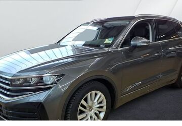 VW Touareg 22.695 km 54.890 &euro; Bielefeld 33689
