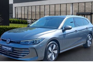 VW Passat Variant 13.585 km 44.900 &euro; Bielefeld 33689