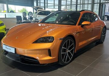 Porsche Taycan 9.000 km 139.900 &euro; Bielefeld 33719