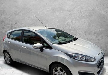 Ford Fiesta 97.000 km 4.499 &euro; Detmold 32758