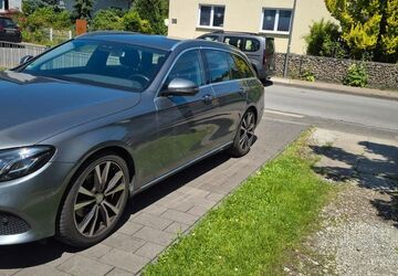 Mercedes-Benz E 220 150.000 km 19.650 &euro; Bielefeld 33605