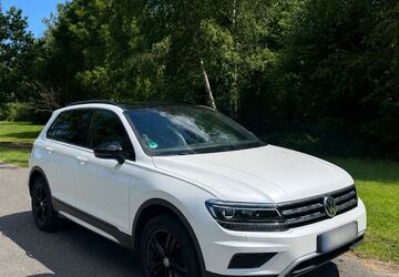 VW Tiguan 127.000 km 19.900 &euro; Bielefeld 33729