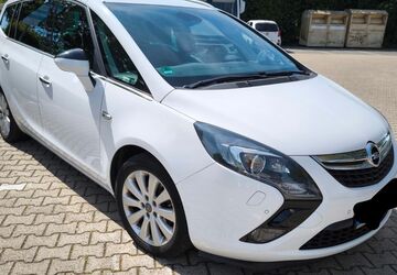Opel Zafira Tourer 179.000 km 4.999 &euro; Halle 33790