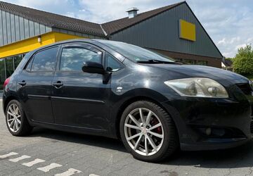 Toyota Auris 233.000 km 2.399 &euro; Bielefeld 33605