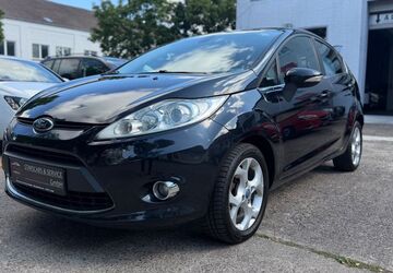 Ford Fiesta 122.000 km 5.450 &euro; Lage 32791
