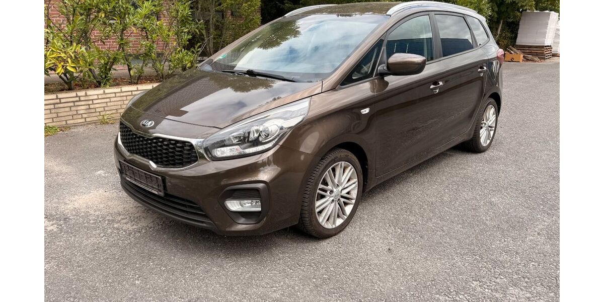 Kia Carens 151.234 km 11.900 &euro; Versmold 33775