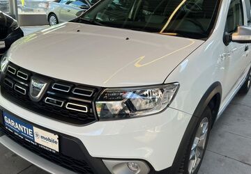 Dacia Sandero 65.000 km 8.999 &euro; Lemgo 32657