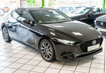 Mazda 3 44.100 km 22.450 &euro; Bünde 32257